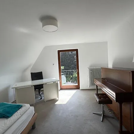 Feriehus Haus Boom In Dreieich, Sehr Ruhig Gelegen, Naehe Frankfurt Und Messe, Frankfurt Flughafen, Golf Club Dreieich