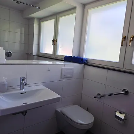 Hébergement de vacances Haus Boom In Dreieich, Sehr Ruhig Gelegen, Naehe Frankfurt Und Messe, Frankfurt Flughafen, Golf Club Dreieich