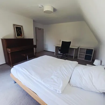 Hébergement de vacances Haus Boom In Dreieich, Sehr Ruhig Gelegen, Naehe Frankfurt Und Messe, Frankfurt Flughafen, Golf Club *