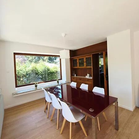 Haus Boom In Dreieich, Sehr Ruhig Gelegen, Naehe Frankfurt Und Messe, Frankfurt Flughafen, Golf Club Hébergement de vacances Dreieich