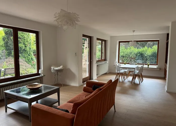 Holiday home Haus Boom In Dreieich, Sehr Ruhig Gelegen, Naehe Frankfurt Und Messe, Frankfurt Flughafen, Golf Club