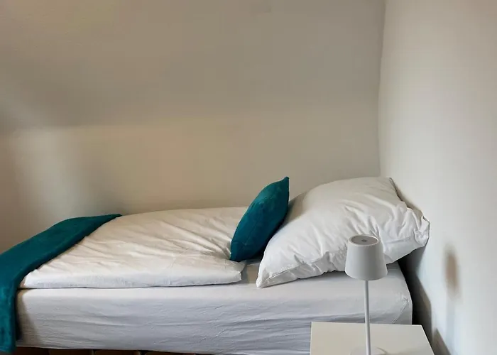 Haus Boom In Dreieich, Sehr Ruhig Gelegen, Naehe Frankfurt Und Messe, Frankfurt Flughafen, Golf Club * Dreieich